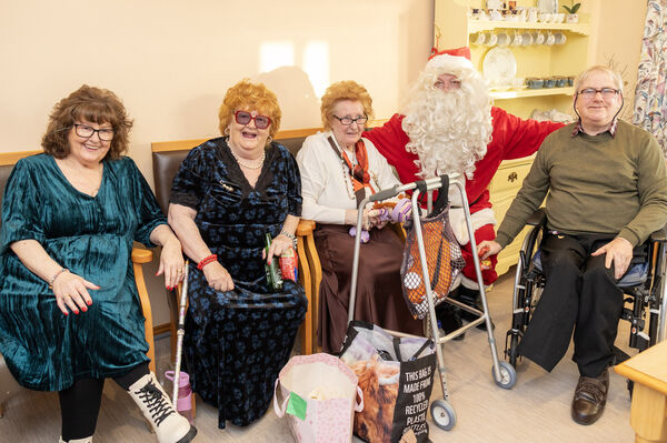 Santa paid a visit to Killure Bridge Nursing Home for their annual Christmas Party. Photo: Joe Evans Santa paid a visit to Killure Bridge Nursing Home for their annual Christmas Party. Photo: Joe Evans