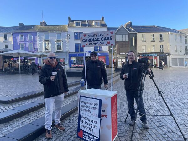 Konor Halpin, Mick Daniels and Anthony Kelly of the Southeast Cardiac Care Campaign in John Roberts Square last week. Konor Halpin, Mick Daniels and Anthony Kelly of the Southeast Cardiac Care Campaign in John Roberts Square last week.