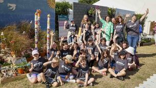 <p>Pictured at the Seanchas and Sandhills Postcard Garden created by Kids of Tramore Pottery, is Kerrie Gardiner, Bord Bia Bloom's Show Gardens and Horticulture Content Manager with the team involved in the garden creation.
</p> <p>Pictured at the Seanchas and Sandhills Postcard Garden created by Kids of Tramore Pottery, is Kerrie Gardiner, Bord Bia Bloom's Show Gardens and Horticulture Content Manager with the team involved in the garden creation.
</p>