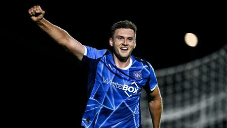 Blues left frustrated by an inspired Minogue display between the sticks Blues left frustrated by an inspired Minogue display between the sticks