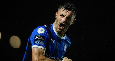 Blues share the spoils with Derry in a rain lashed RSC clash Blues share the spoils with Derry in a rain lashed RSC clash