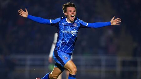 Blues produce stunning second half display to ease relegation fears Blues produce stunning second half display to ease relegation fears